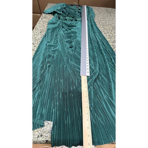ASOS Design Curve Dress Plus 24 Green Fallen Shoulder Pleated Drape Maxi - Picture 5 of 6